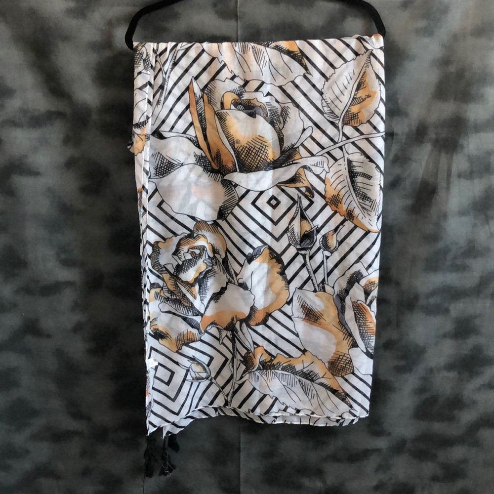 Rose patterned scarf